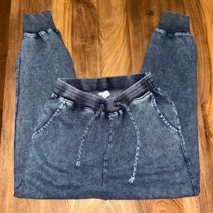 Le Lis Dark Gray Jogger Pants